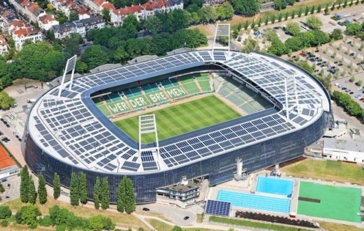 <p>Bei der Fahrt des SC Tewel und des Fanclubs 'Tewel Clockstones' gibt's die Möglichkeit, die Heimspielstätte des SV Werder Bremen, das 'wohninvest-Wesers-Stadion',  von einer ganz anderen Seite als üblich zu sehen und vielleicht auch Einblicke zu erhalten, die der Öffentlichkeit normalerweise nicht zugänglich sind.</p>