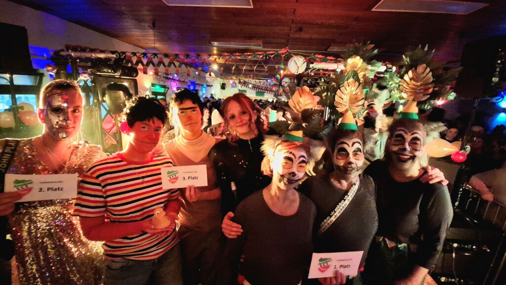 42. Faschingsfete der SCT-Jugendinitiative: “Affen aus Madagaskar” gewinnen Kostümprämierung